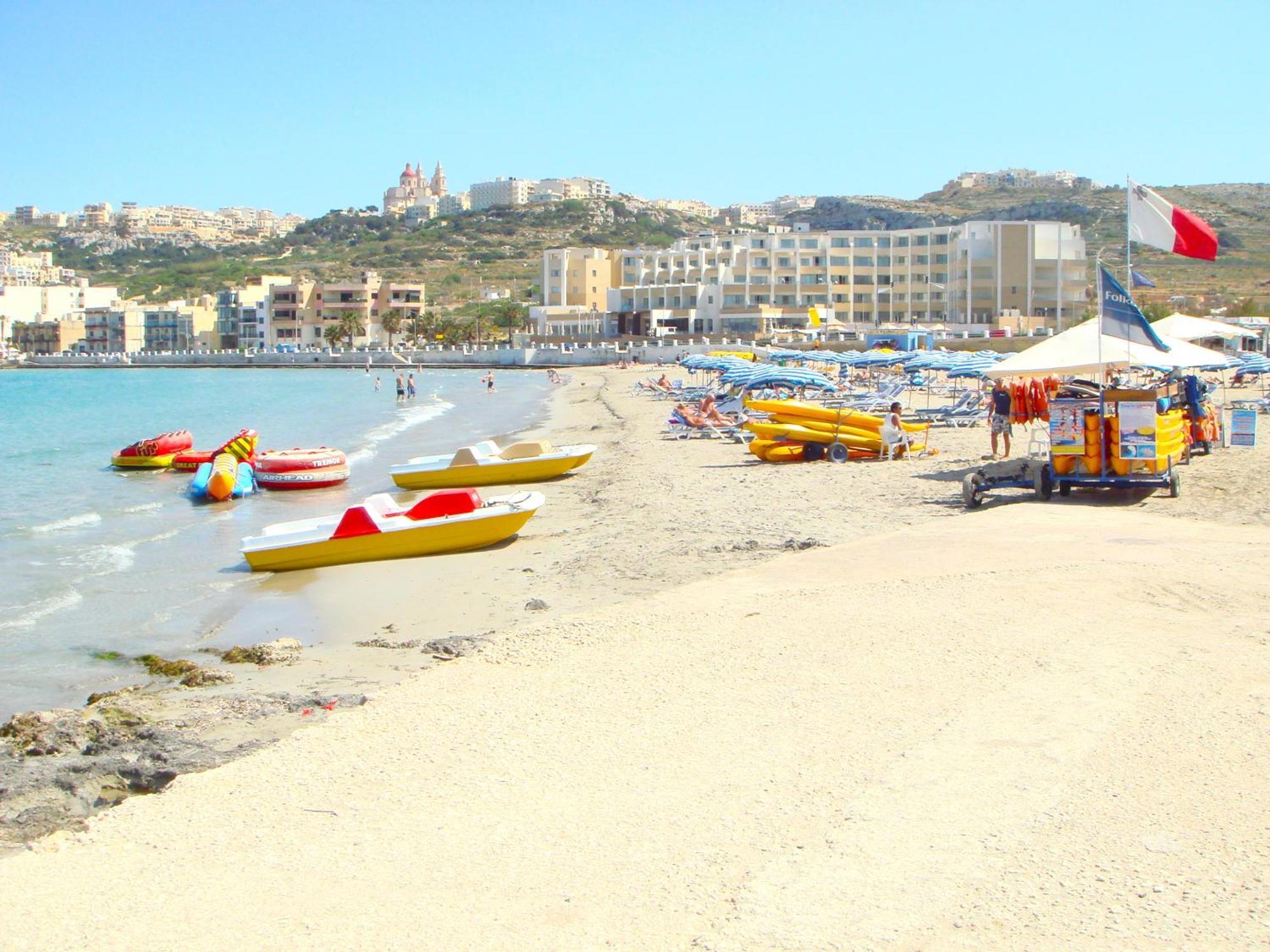 Seafront Apartment Terrace, Lounger & Panoramic Ocean Views Mellieħa Buitenkant foto