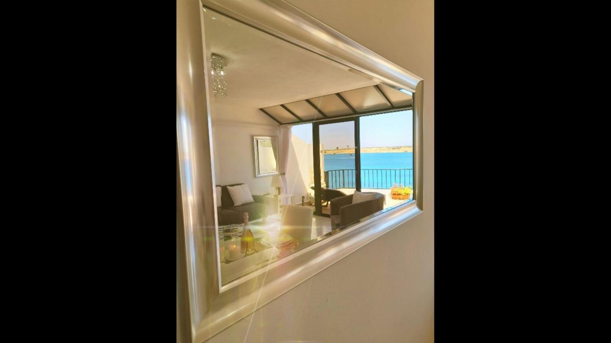 Seafront Apartment Terrace, Lounger & Panoramic Ocean Views Mellieħa Kamer foto