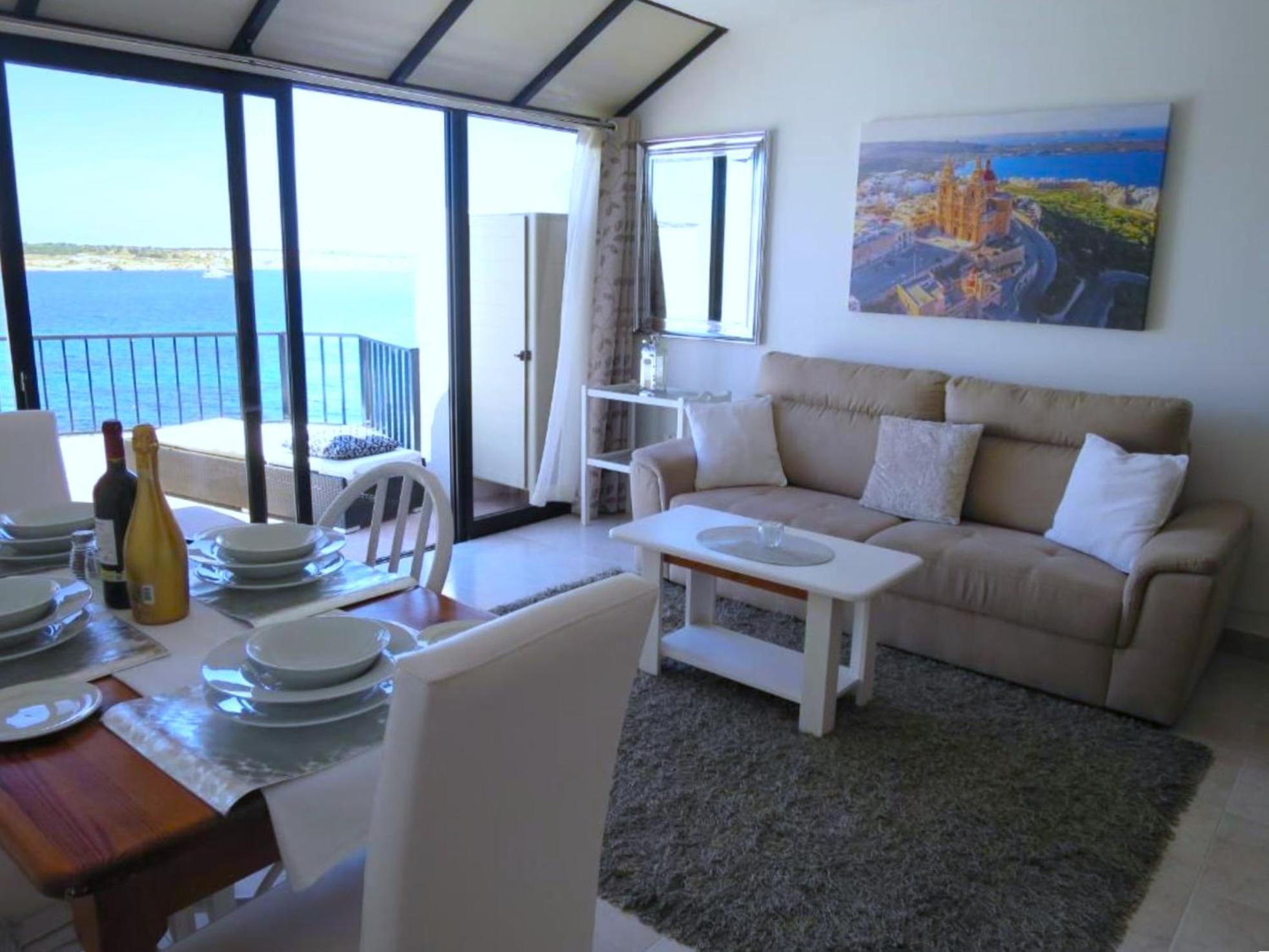 Seafront Apartment Terrace, Lounger & Panoramic Ocean Views Mellieħa Kamer foto