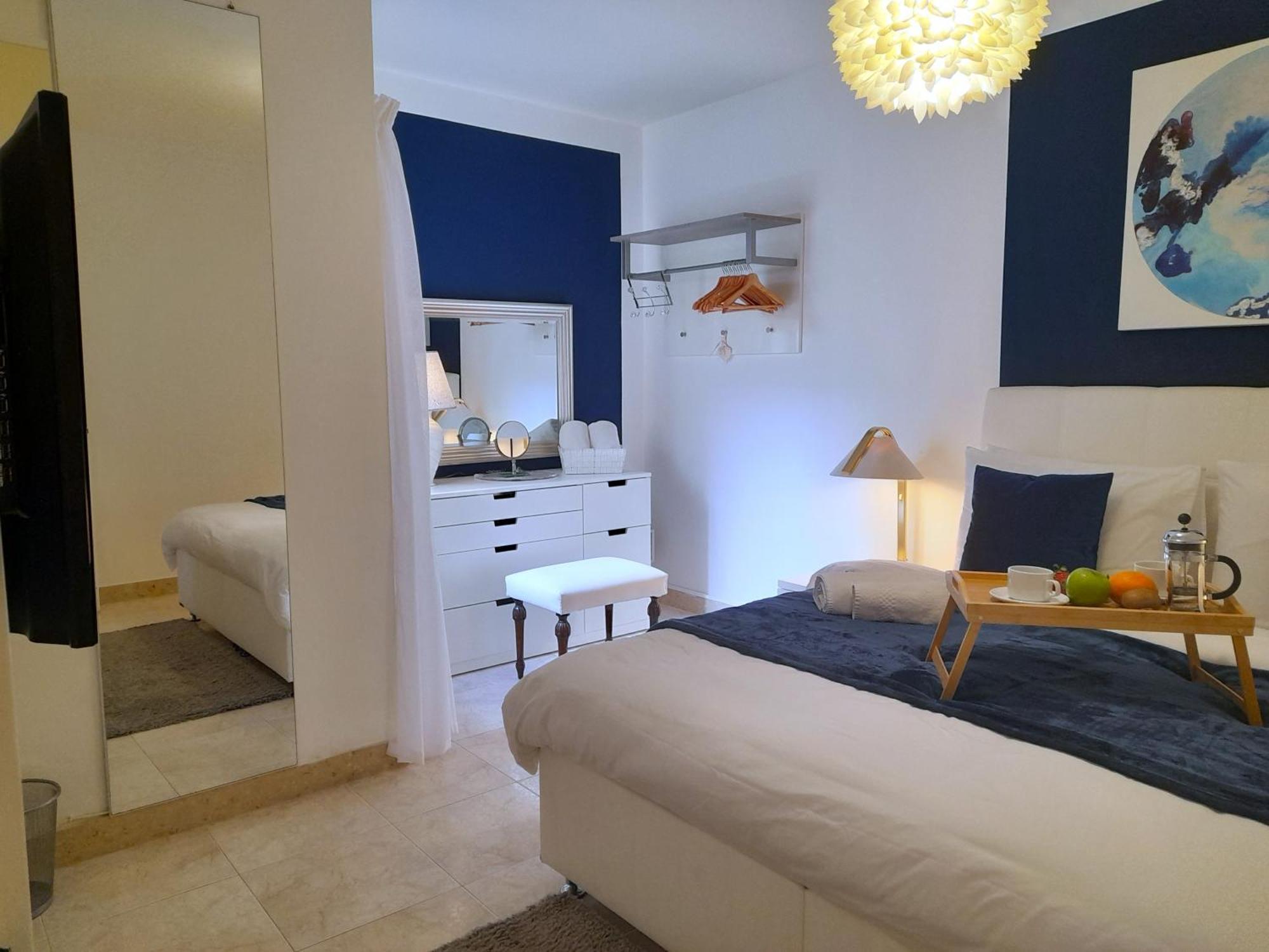 Seafront Apartment Terrace, Lounger & Panoramic Ocean Views Mellieħa Buitenkant foto