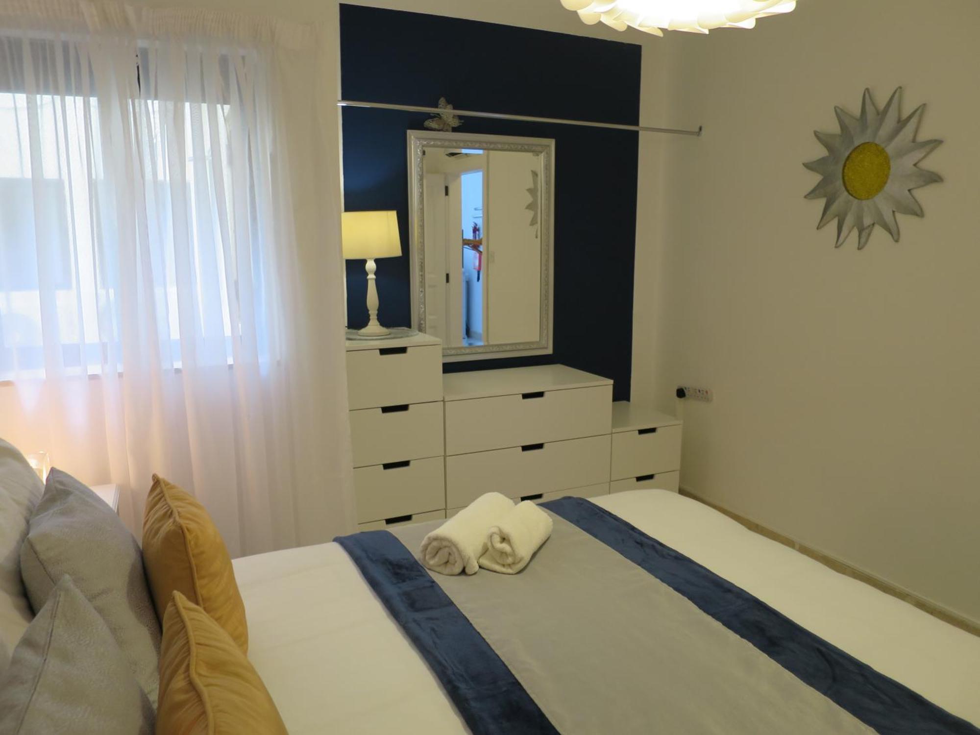 Seafront Apartment Terrace, Lounger & Panoramic Ocean Views Mellieħa Kamer foto