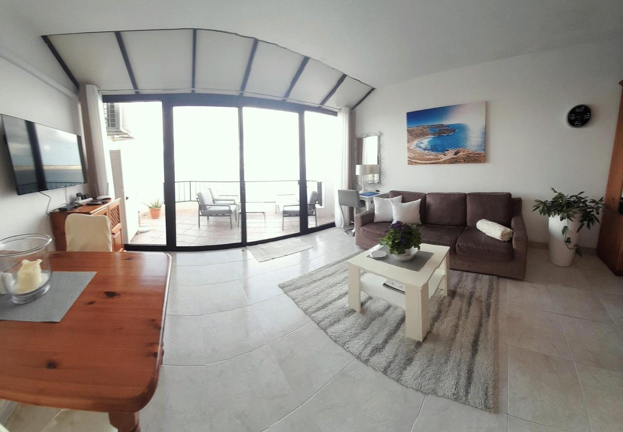 Seafront Apartment Terrace, Lounger & Panoramic Ocean Views Mellieħa Kamer foto